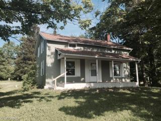 61 Marks Rd, Brunswick, OH 44212-1045