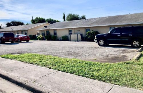1617 27th St, West Palm Beach, FL 33404-4092