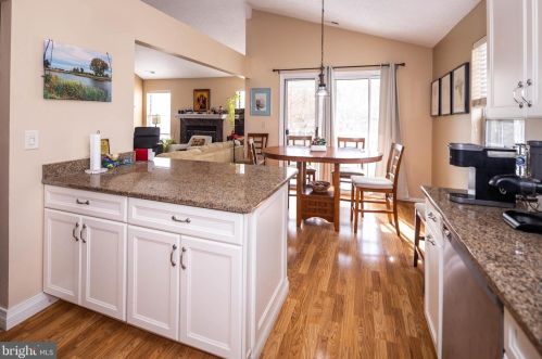 314 American Eagle Ct, Trenton NJ 08648-2558 exterior