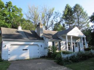 14620 Darrow Rd, Vermilion, OH 44089-9382