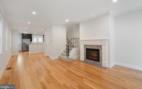 18 Brown St, Norristown, PA 19401-3002