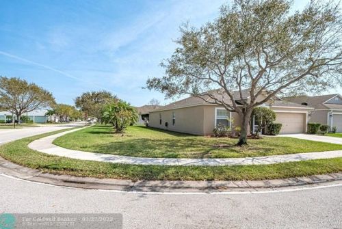 1130 13th Sq, Vero Beach, FL 32960-2100