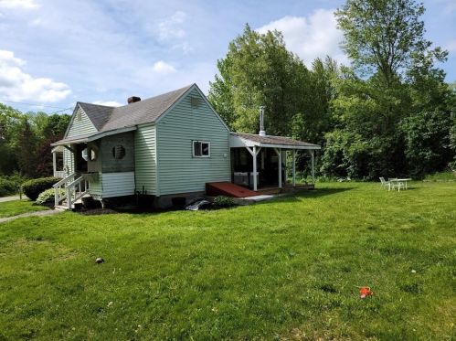 12 Jackson Ln, Barre, MA 01005-9574