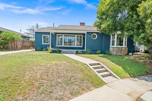 1348 Somerset Pl, Long Beach, CA 90807-3725