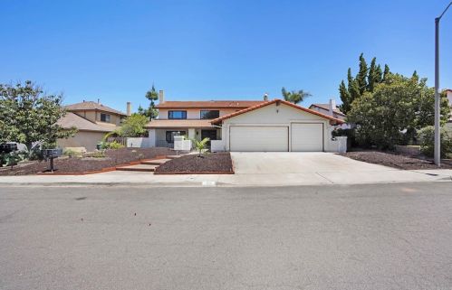 1901 Hacienda Dr, El Cajon CA  92020-1056 exterior