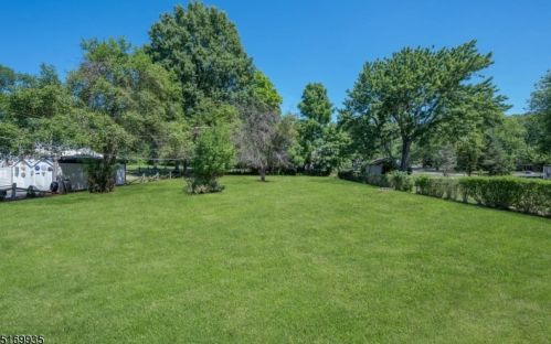 70 Highland Ave, Whippany NJ exterior