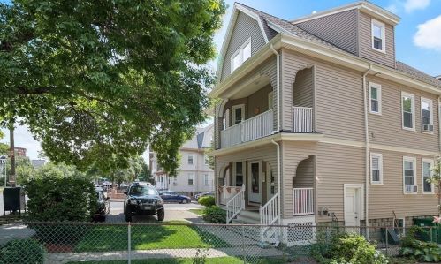 124 Fellsway, Medford MA 02155-2708 exterior