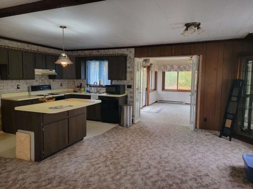 1635 4th Ave, Friendship, WI 53934-9412