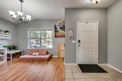 1013 Greenbend Dr, Denton TX  76210-8677 exterior