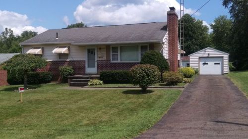 324 Bonnieview Ave, Alliance, OH 44601-2219