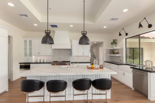 4554 Mcdonald Dr, Scottsdale AZ 85253-5328 exterior