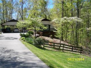 171 Overlook Hts, Thomasville, NC 27360-7322