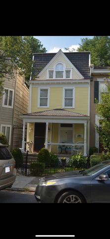 5513 Howe St, Pittsburgh, PA 15232-2303