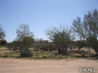 7030 Gemstone Rd, Tucson AZ  85743-8842 exterior