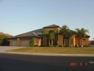 13407 Nantucket Pl, Bakersfield, CA 93314-6910