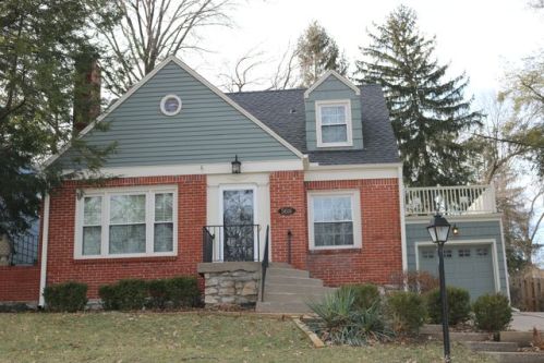 5616 Suwanee Rd, Shawnee Mission, KS 66205-3306