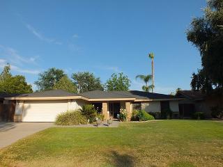 2408 El Portal Dr, Bakersfield, CA 93309-5338
