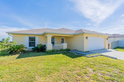 1800 16th Ter, Cape Coral, FL 33909-0054