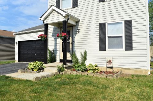 2562 Anderley Ct, Darbydale, OH 43123-4603