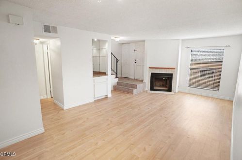 232 Cedar St, Glendale, CA 91206-4470