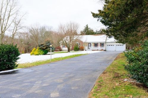 85 Bmw Dr, Norwich, CT 06351-2655