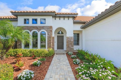 17429 Varona Pl, Lutz, FL 33548-4804