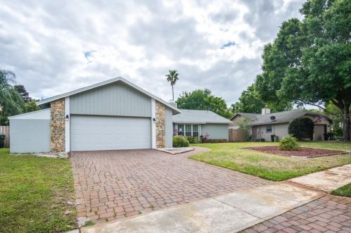 9212 Sonia St, Orlando, FL 32825-8026