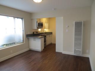 5248 Claremont Ave, Oakland CA  94618-1081 exterior