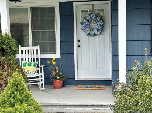 12 Alexander Dr, Brookfield Center, CT 06804-2201