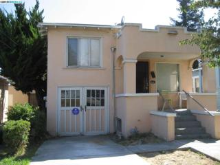 6133 Monadnock Way, Oakland, CA 94605-1709