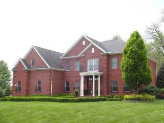 344 Glyn Tawel Dr, Granville, OH 43023-1518