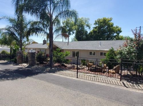 28 Rockridge Rd, Oroville CA  95966-3639 exterior