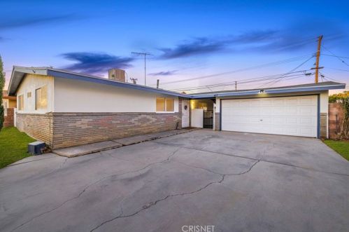 467 Lingard St, Lancaster, CA 93535-3023
