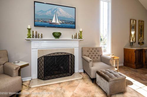 361 Dwight Rd, Middletown NJ  07748-3074 exterior