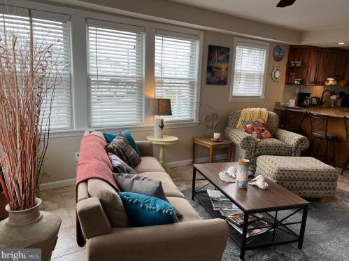 102 Quay Blvd, Brigantine City NJ  08203-3439 exterior