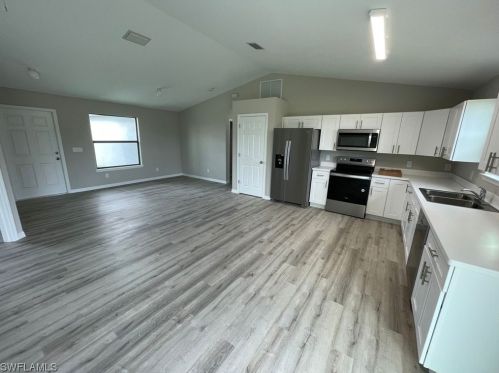 2710 70th St, Lehigh Acres, FL 33971-6853