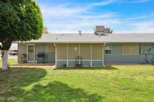 9906 Spruce Dr, Sun City AZ 85351-1958 exterior