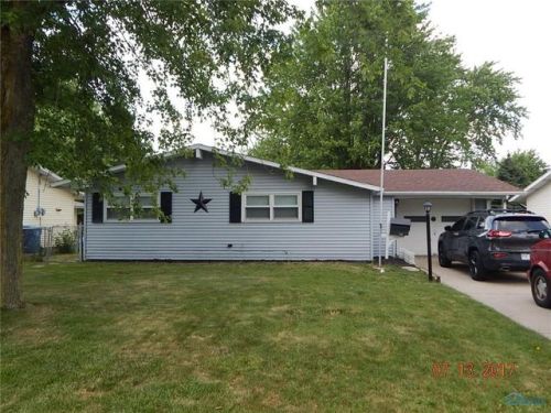 115 Harlan Dr, Walbridge, OH 43465-1436