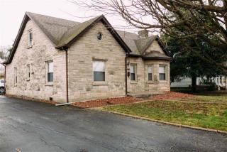 704 Lebanon Ave, Campbellsville, KY 42718-1808