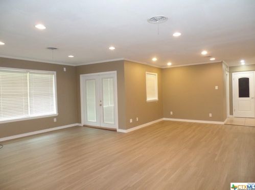 2201 Bon Aire Ave, Victoria TX  77901-4468 exterior