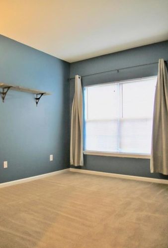 307 Waterford Ter, Easton PA  18042-6970 exterior