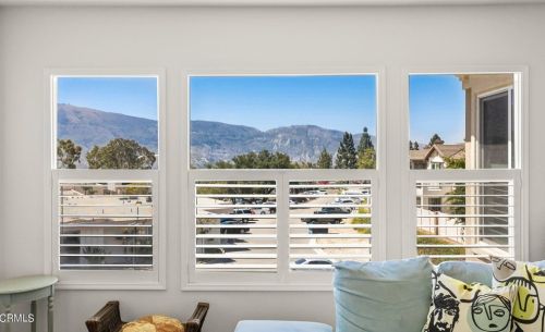 871 Coronado Cir, Santa Paula CA  93060-1666 exterior