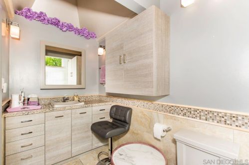 5022 Pacifica Dr, San Diego CA  92109-1502 exterior