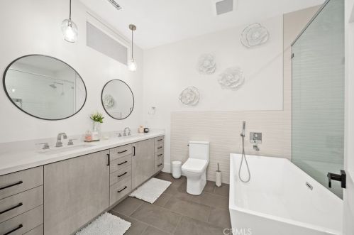 18852 Canyon Crest Dr, Orange CA 92861-2806 exterior