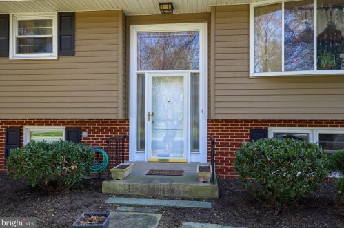 152 Roseville Rd, Lancaster, PA 17601-3961