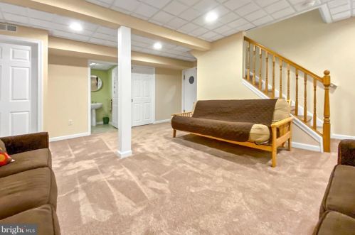 233 Beech Ln, Swedesboro NJ  08085-4033 exterior