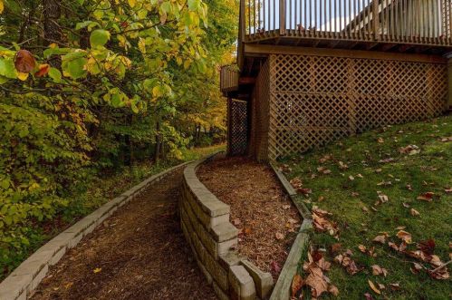 7991 Windsome Ct, Blacklick OH  43004-8104 exterior