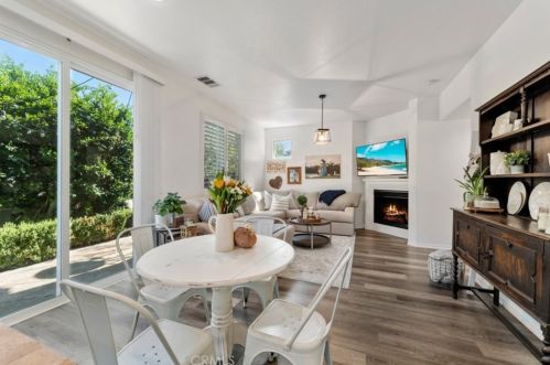 205 Sparkleberry Ave, Orange CA  92865-5012 exterior