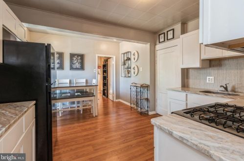 239 Chestnut St, West Deptford NJ  08093-1307 exterior