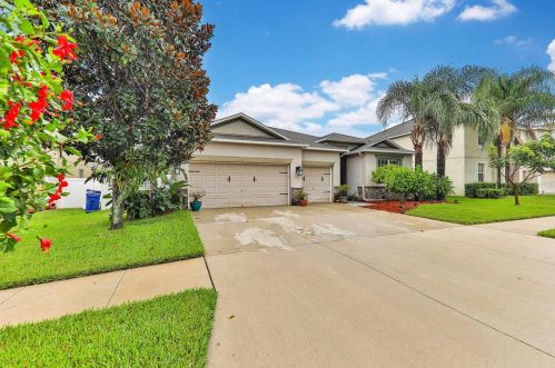 10719 Carloway Hills Dr, Wimauma FL  33598-6140 exterior